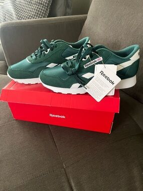 Reebok Classic Nylon  Dark Green & White Retro Runner Sneakers